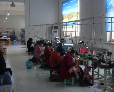 海安艾尔威针织服饰生产高档针织服饰